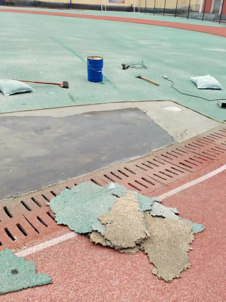 佛山球场翻新维修补、球场翻新修补改造